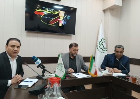 فعالیت ۳۰ هیئت و گروه مذهبی در بوستان‌های قم ویژه محرم/ کلیه اقدامات شهرداری قم در ماه محرم در راستای جهاد تبیین و امیدآفرینی است/ فعالیت ۳ هزار نیروی ستادی شهرداری قم در ایام محرم