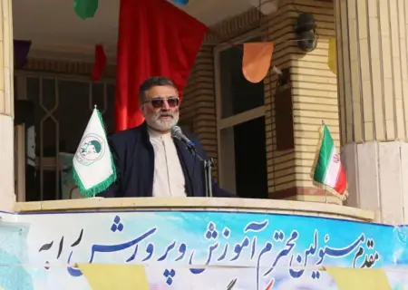 تحقق ایران قوی با تجهیز سلاح علم و دانش عملی خواهد شد